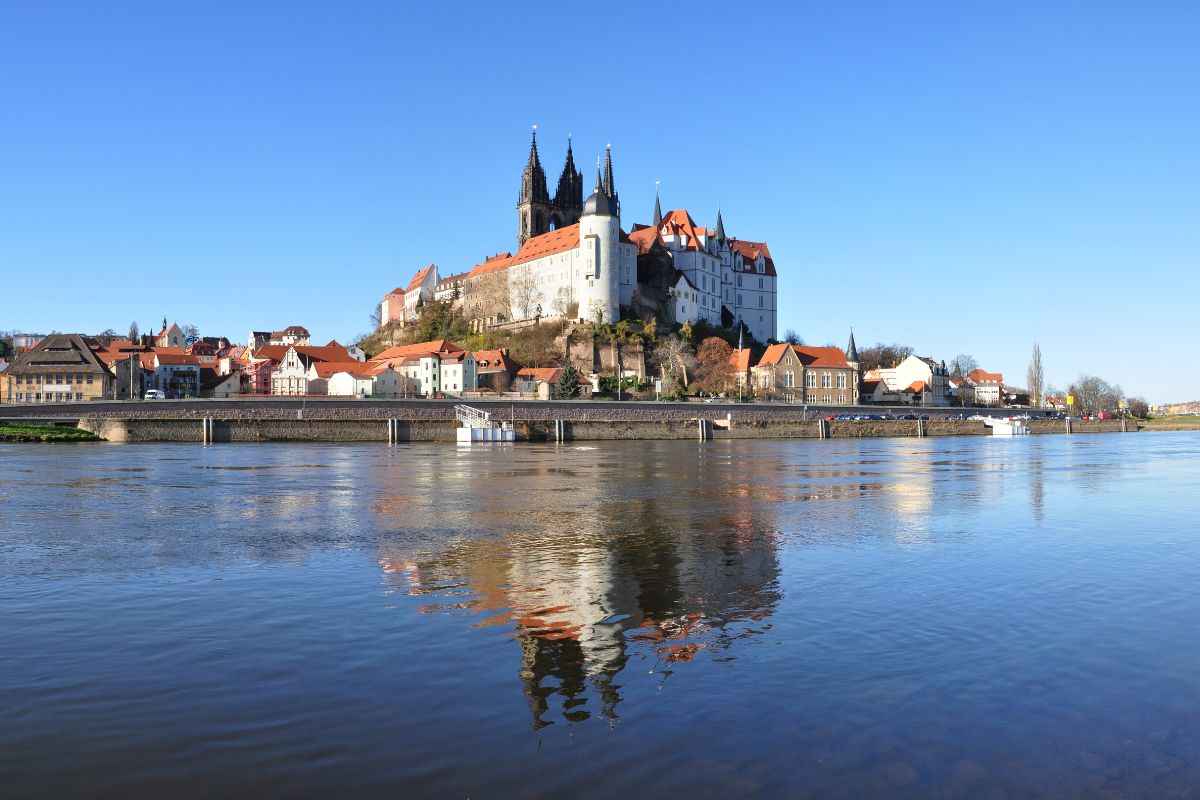 elbe bei meissen mit dom